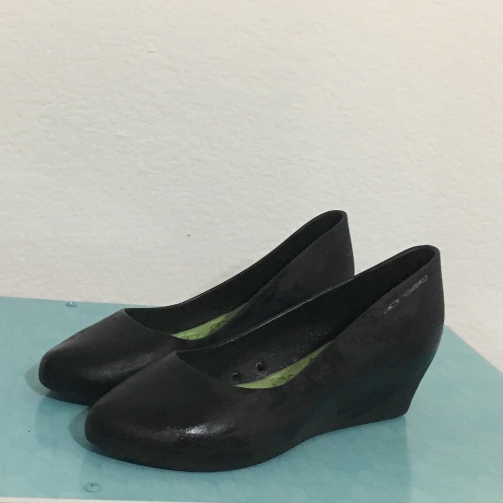 Crocs style wedge shoes